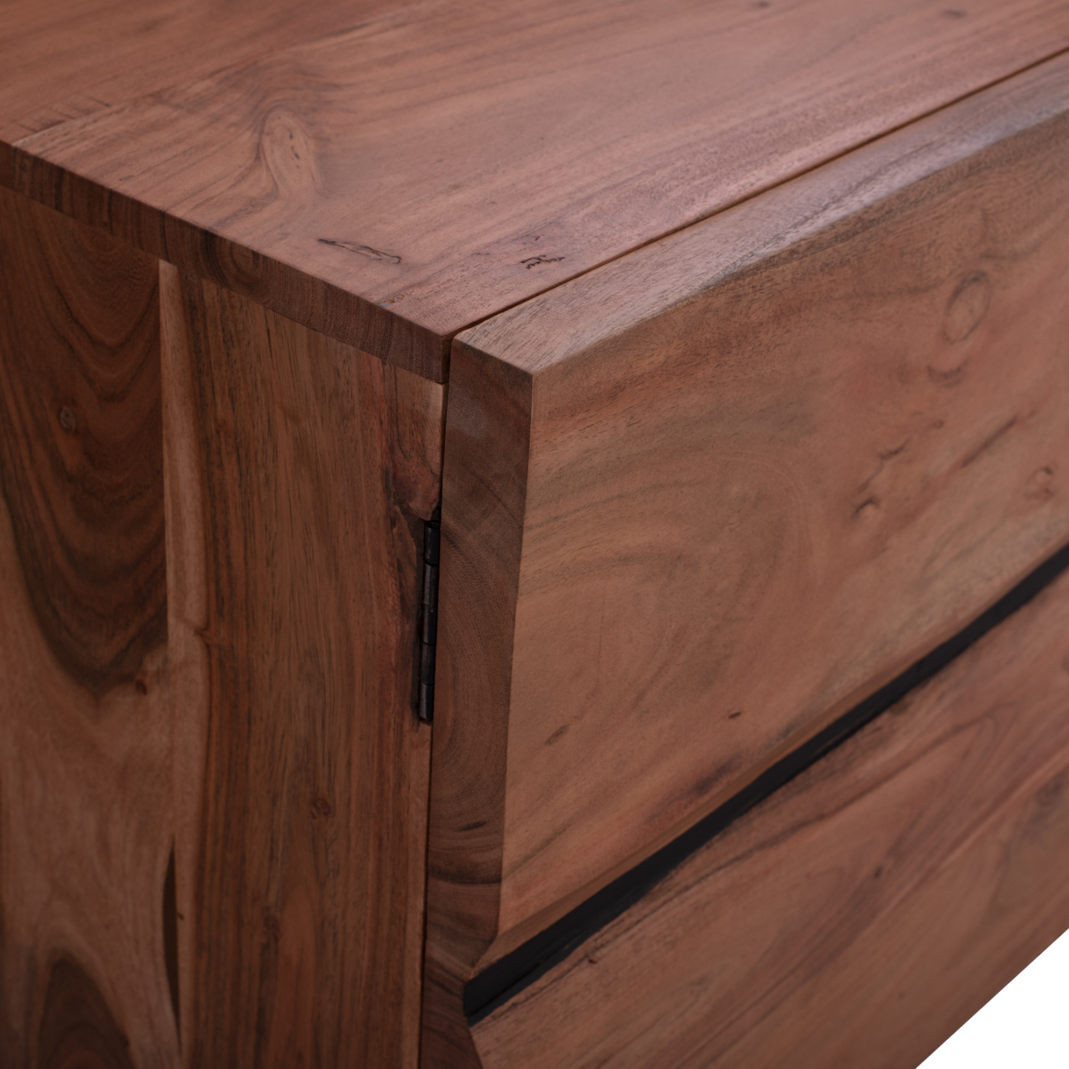 epiplo-tv-masif-xylo-akakias-fysiko-fb98-7