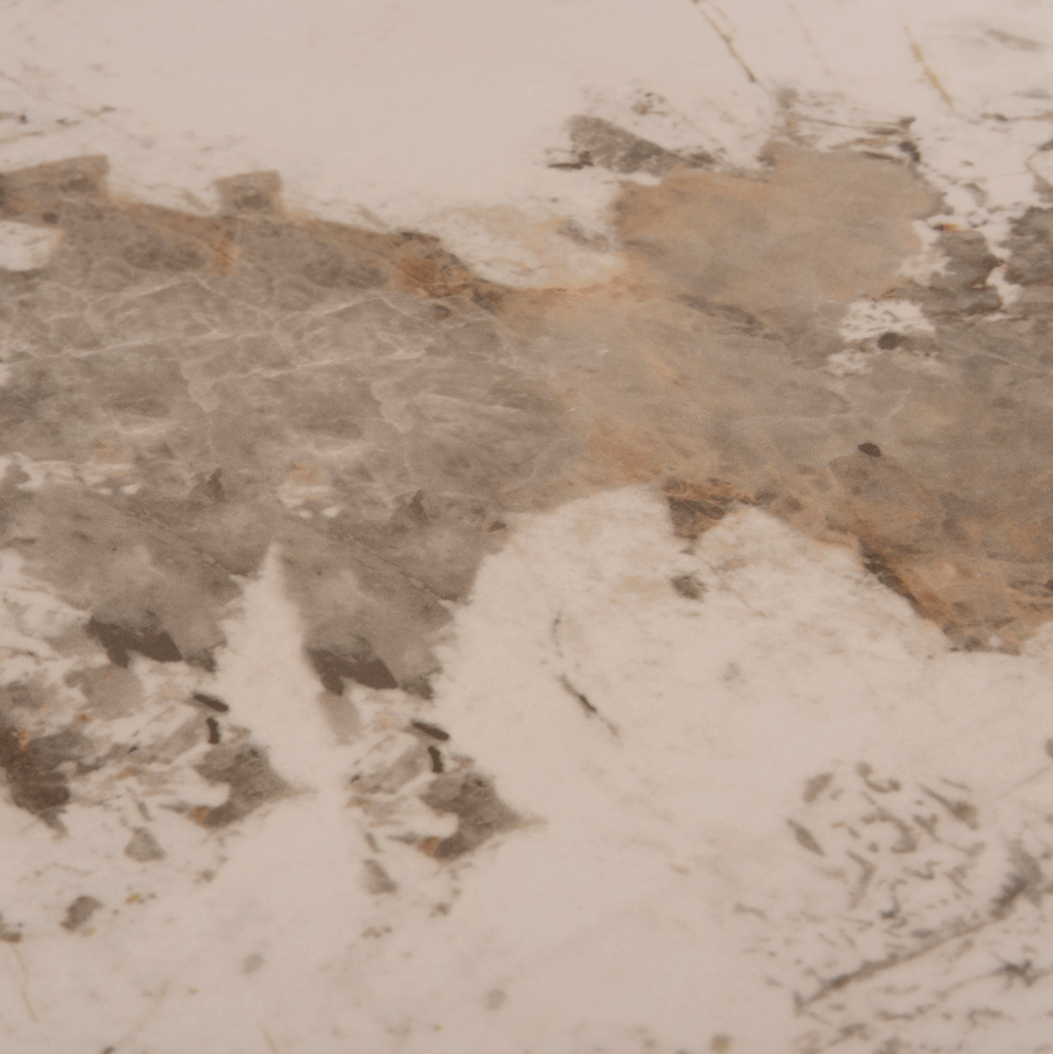 trapezi-trapezarias-stroggylo-fb918326-k-5