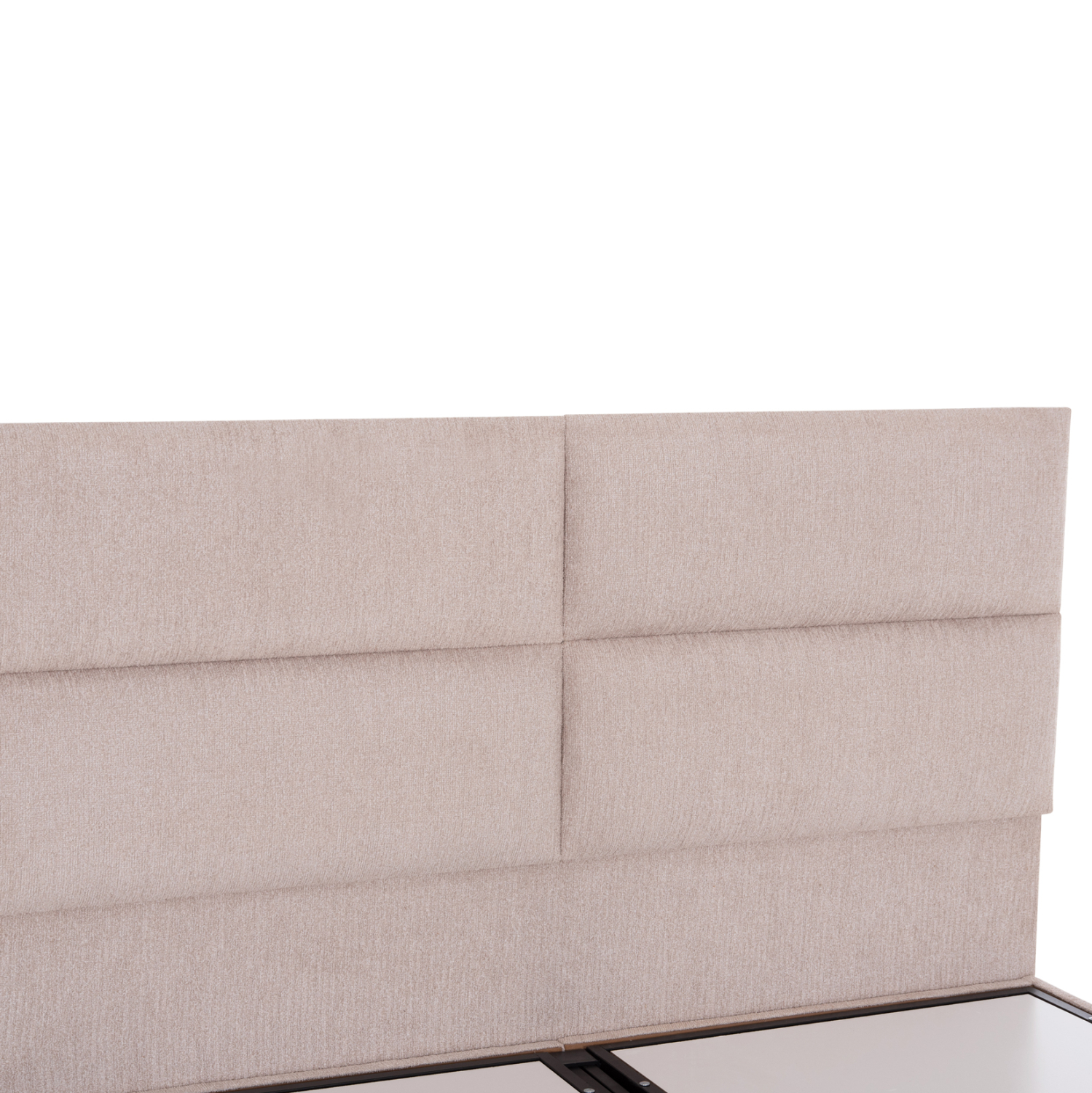 krebati-diplo-me-apothikeytiko-choro-fb9-6