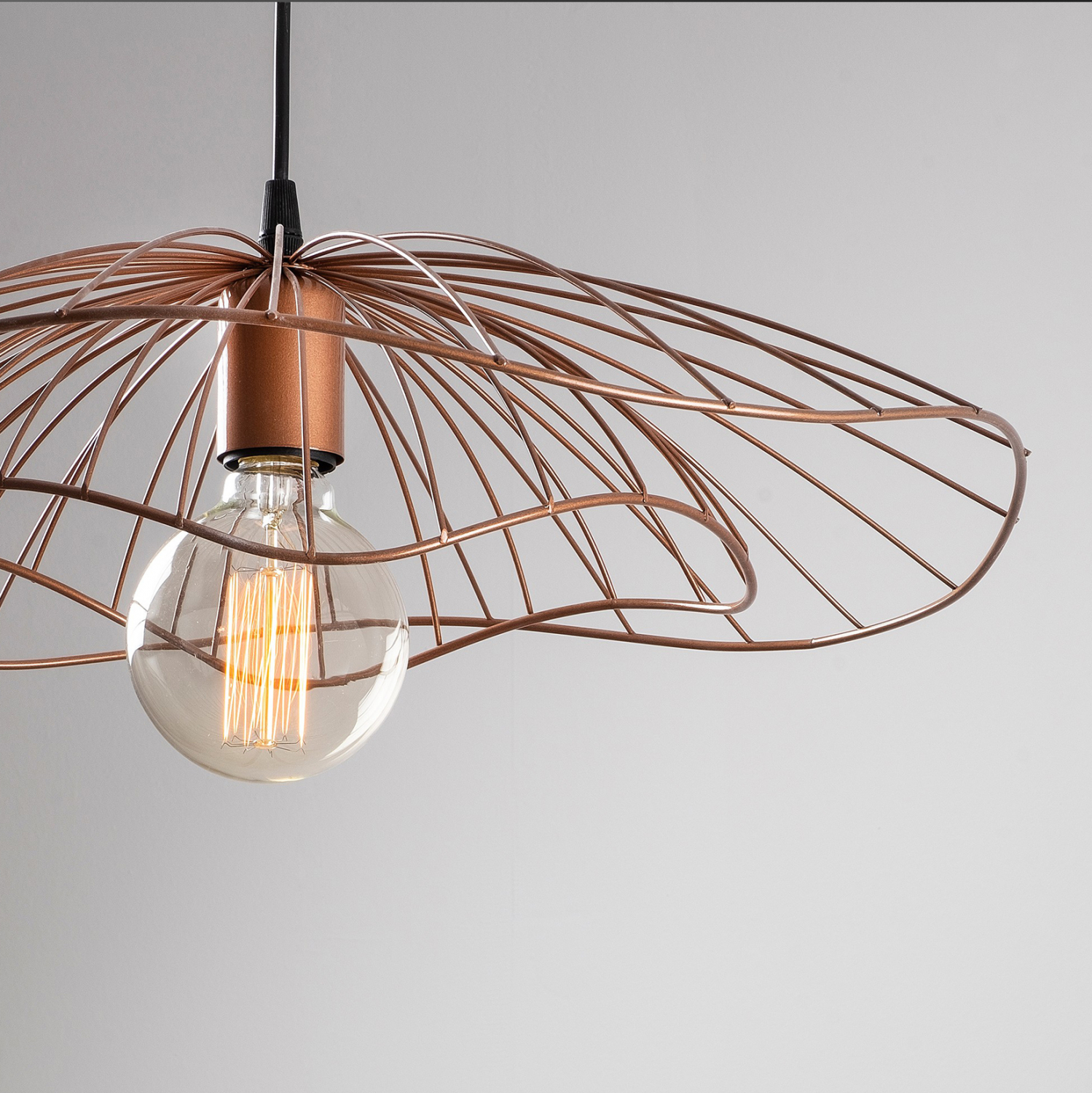 fotistiko-orofis-metalliko-kremasto-copp-5